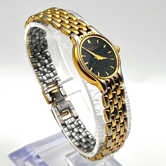 Caravelle by Bulova Vintage Petite Oval Black Gold tones Ladies Watch Working - Picture 3 of 9